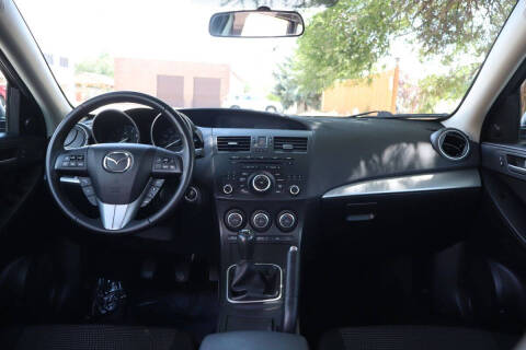 2013 Mazda MAZDA3 i Touring