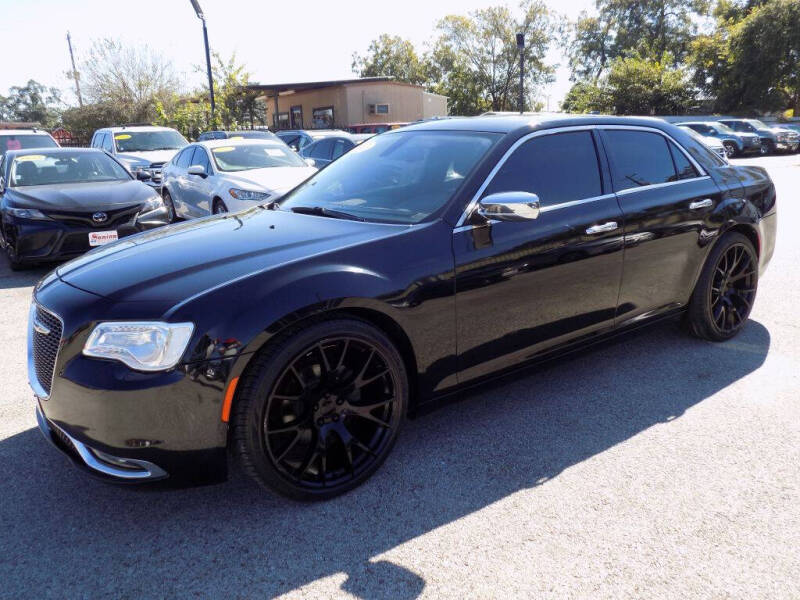 2017 Chrysler 300 C