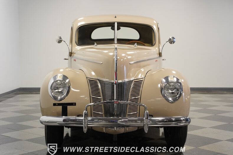 1940 Ford Deluxe