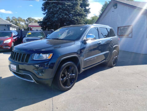 2016 Jeep Grand Cherokee for sale at Triangle Auto Sales 2 in Omaha NE