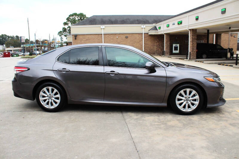 2018 Toyota Camry for sale at GLOBAL AUTO SALES in Spring TX