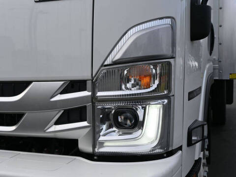 2024 Isuzu NPR HD 1F2