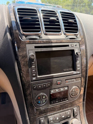 2011 GMC Acadia Denali