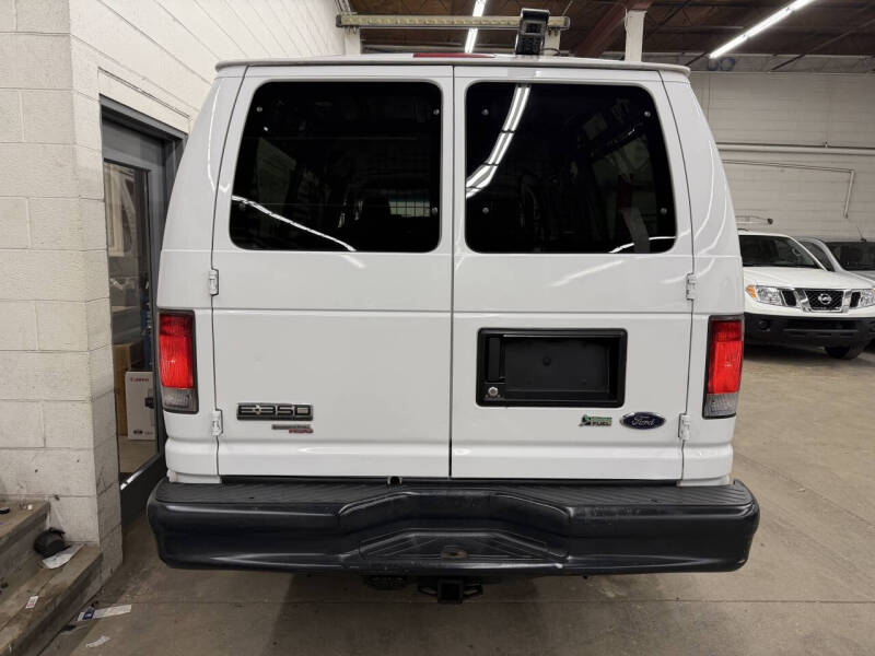 2013 Ford E-Series E-350 SD