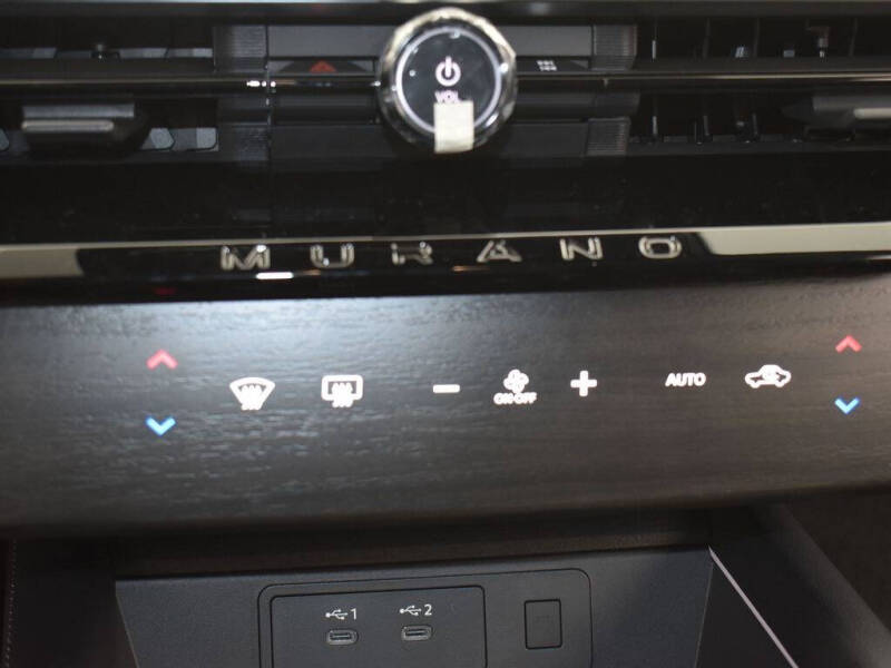 2025 Nissan Murano SL