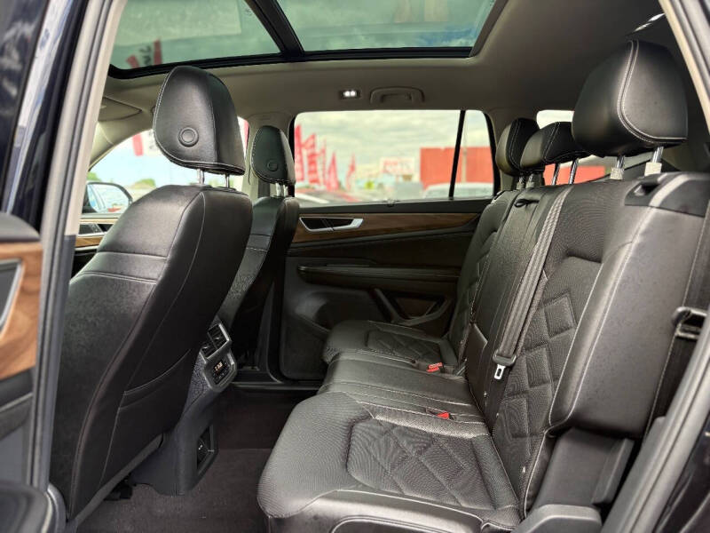 2024 Volkswagen Atlas SE