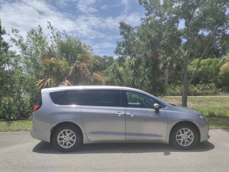 2017 Chrysler Pacifica LX