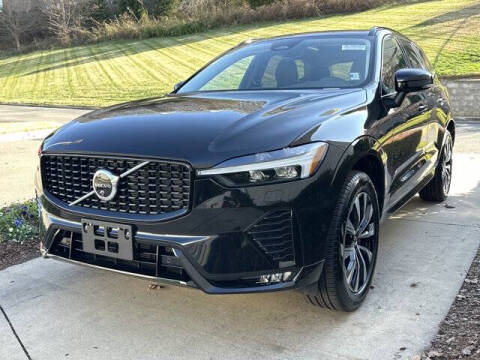 2025 Volvo XC60 B5 Plus Dark Theme