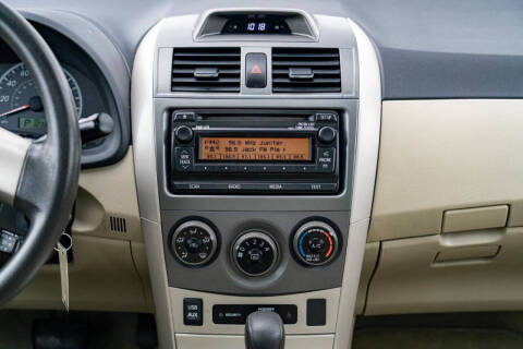 2012 Toyota Corolla LE