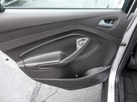 2015 Ford C-MAX Hybrid SE