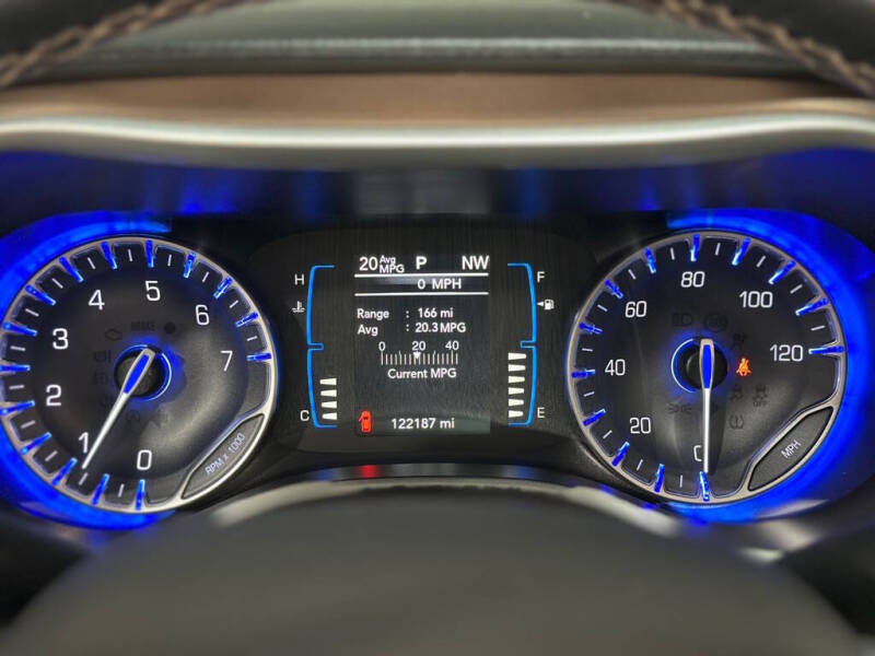 2017 Chrysler Pacifica Touring-L