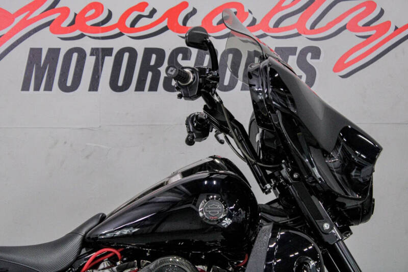 2022 Harley-Davidson CVO Street Glide