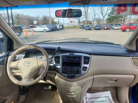 2004 Mazda MPV