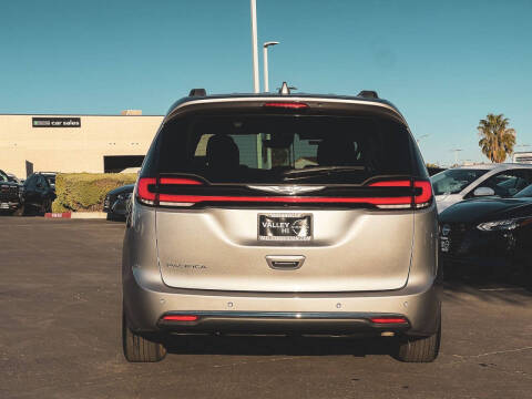 2021 Chrysler Pacifica Touring