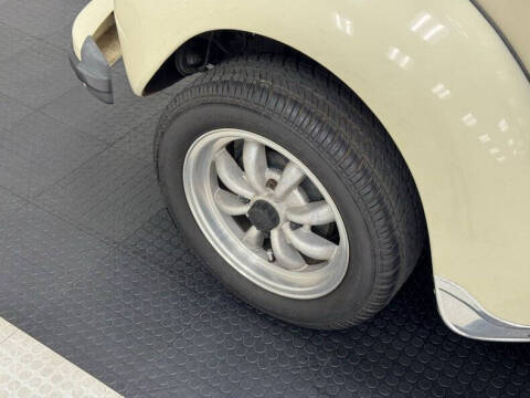 1977 Volkswagen Super Beetle