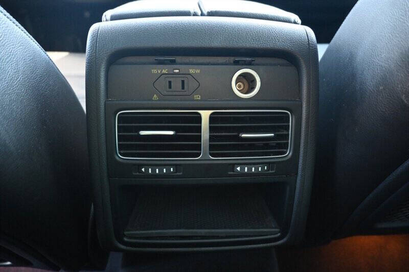 2016 Volkswagen Touareg VR6 Lux