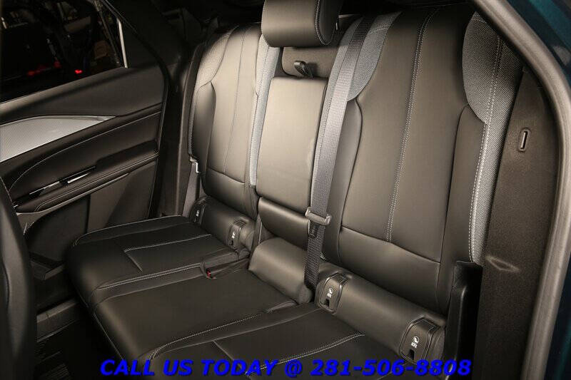 2024 Cadillac LYRIQ Tech