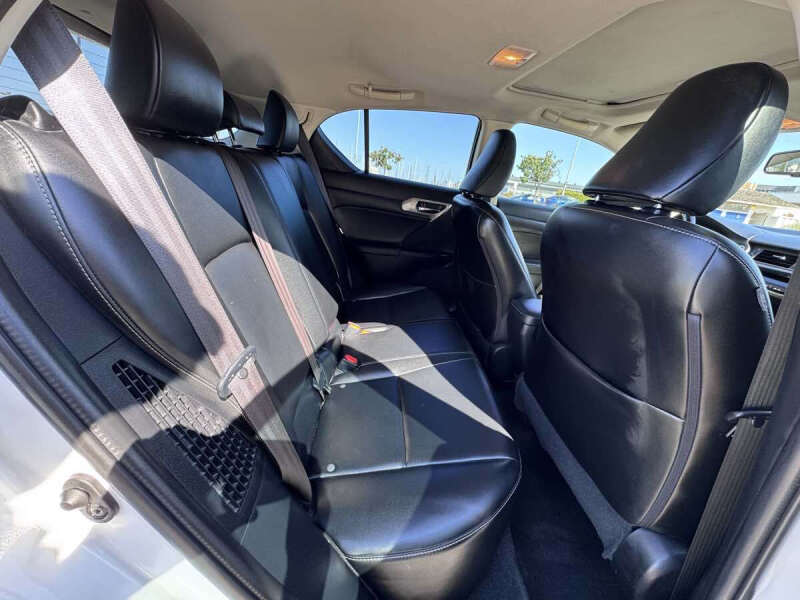 2017 Lexus CT 200h