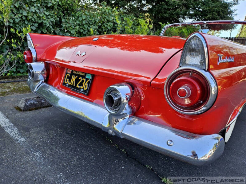 1955 Ford Thunderbird