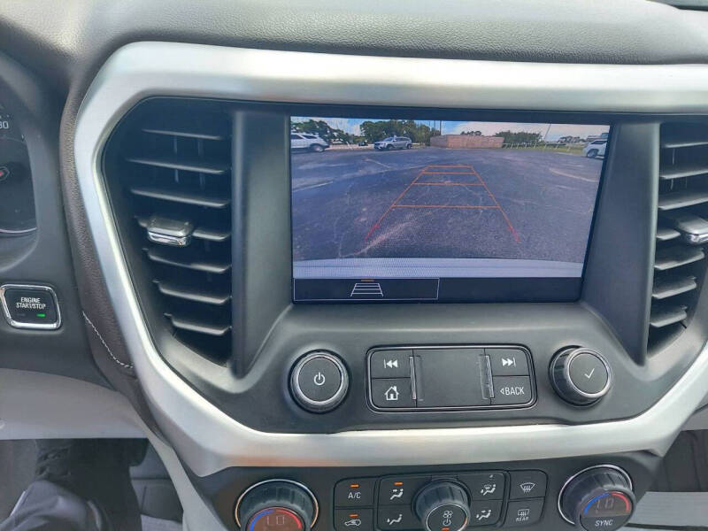 2022 GMC Acadia SLE