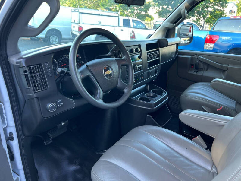 2019 Chevrolet Express 2500