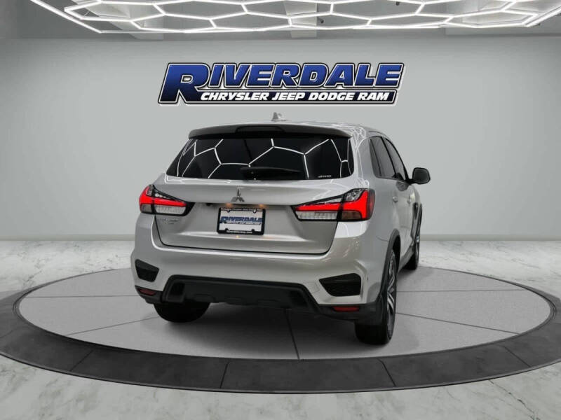 2024 Mitsubishi Outlander Sport ES