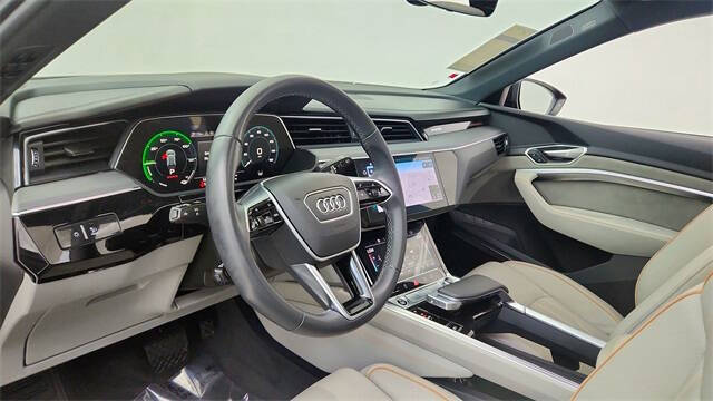 2024 Audi Q8 e-tron quattro Prestige