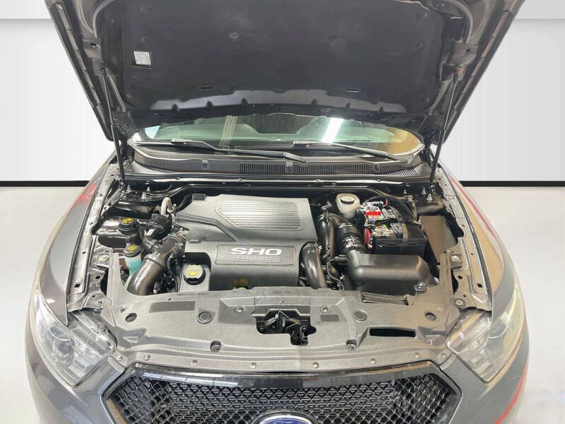 2018 Ford Taurus SHO