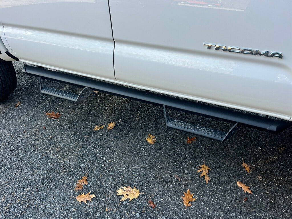 2018 Toyota Tacoma 17