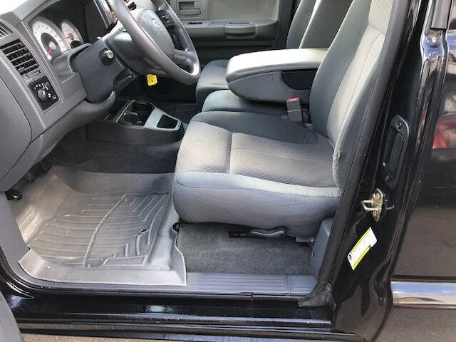 2005 Dodge Dakota for sale at Extreme Auto Plaza in Des Moines, IA