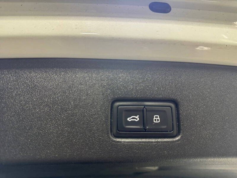 2022 Audi Q4 e-tron quattro Prestige 50