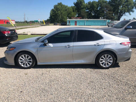 2018 Toyota Camry for sale at LYNDON MOTORS in Lyndon KS