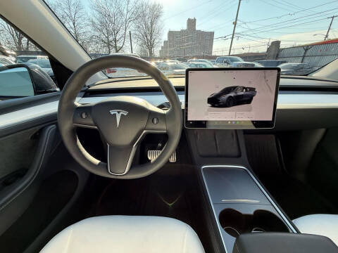 2025 Tesla Model Y Performance