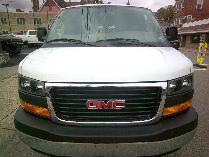 2024 GMC Savana 2500