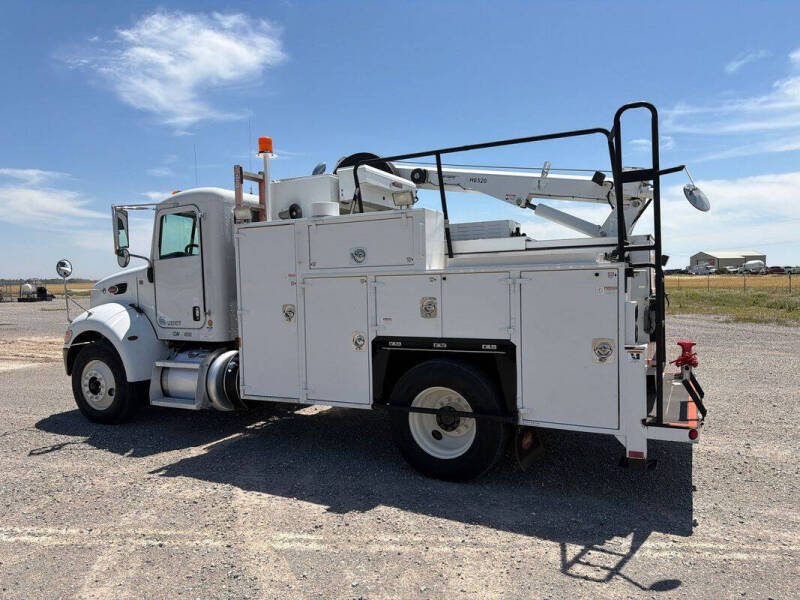 2014 Peterbilt 337
