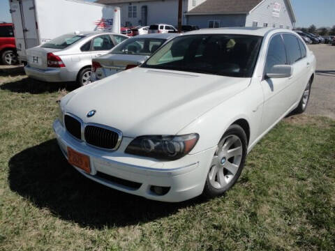 2007 BMW 7 Series for sale at CARZ R US 1 in Heyworth IL