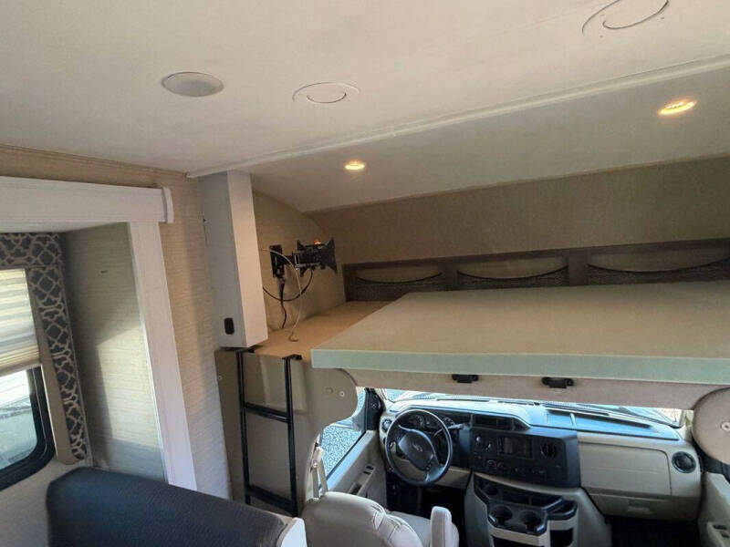 2019 Ford E-Series E-450 SD