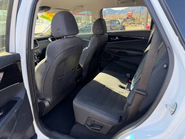 2019 Kia Sorento S V6