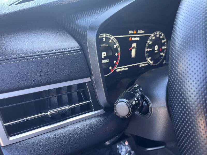 2024 Mitsubishi Outlander SEL