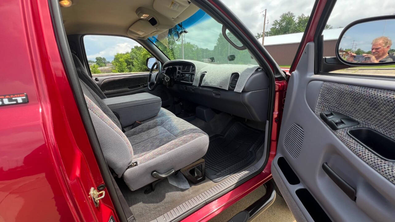 1998 Dodge Ram 1500 23