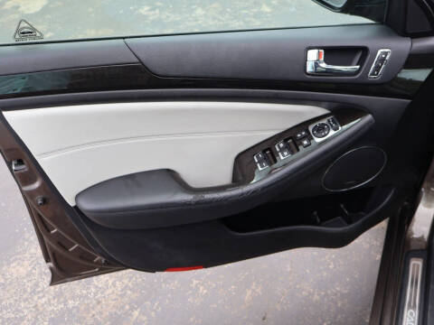 2014 Kia Cadenza Premium