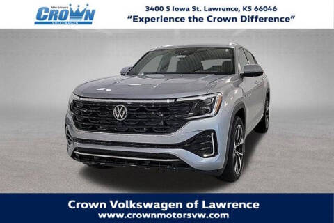 2024 Volkswagen Atlas Cross Sport for sale at Crown Automotive of Lawrence Kansas in Lawrence KS