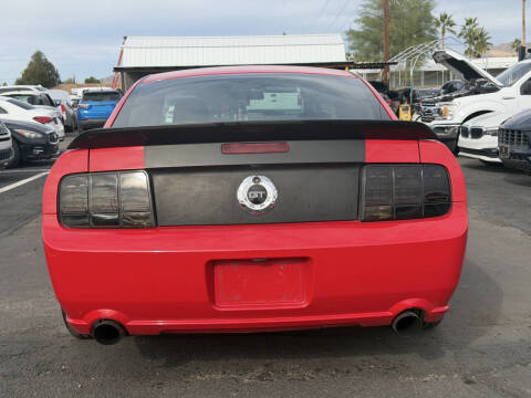 2005 Ford Mustang GT Deluxe