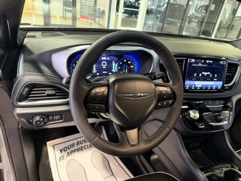 2025 Chrysler Pacifica Limited