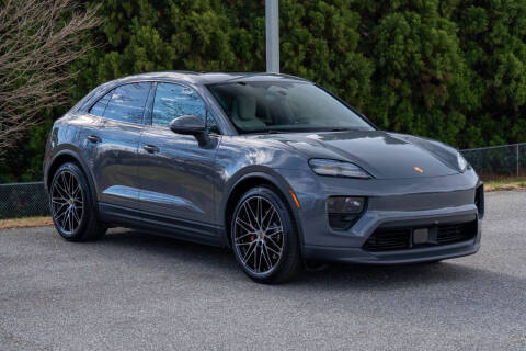 2025 Porsche Macan 4S Electric