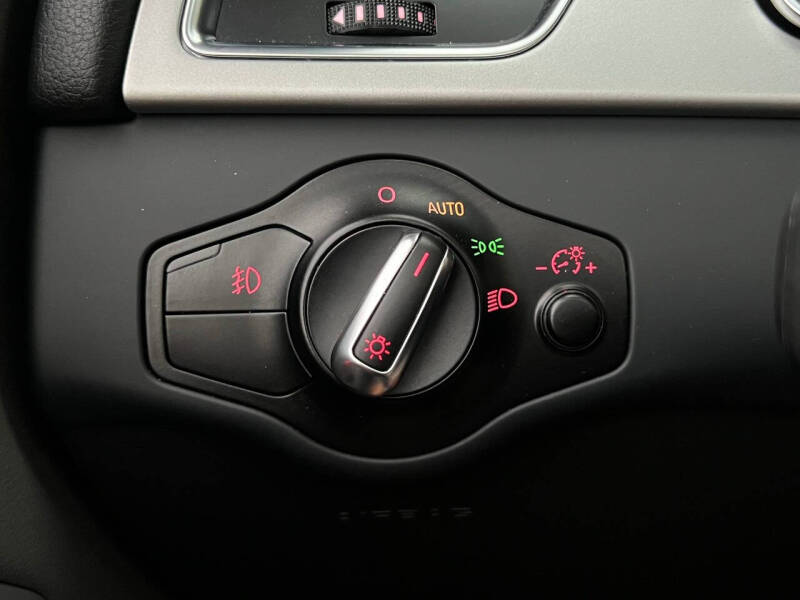 2010 Audi A5 2.0T quattro Premium Plus