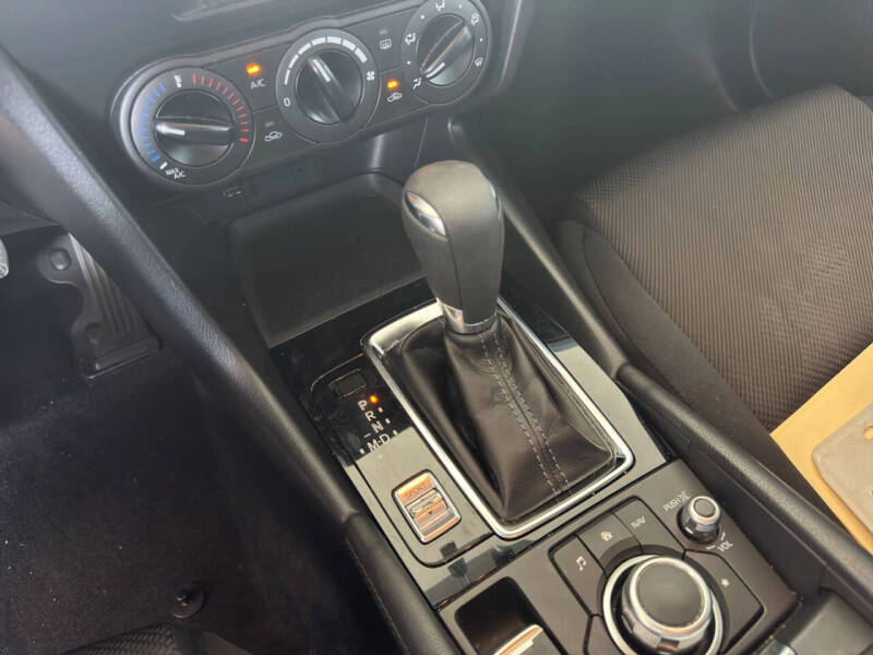 2017 Mazda MAZDA3 Sport