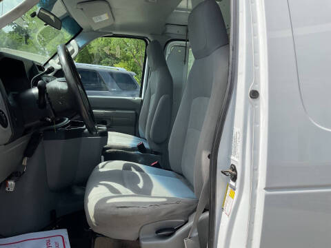 2013 Ford E-Series E-250