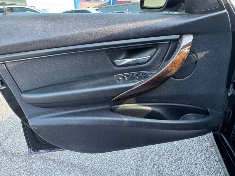 2015 BMW 3 Series 328i