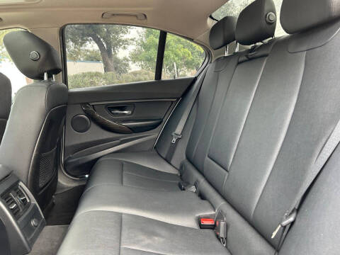 2015 BMW 3 Series 328i